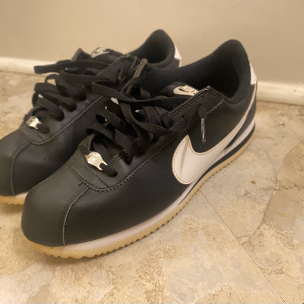 Nike Black and White Sneakers
